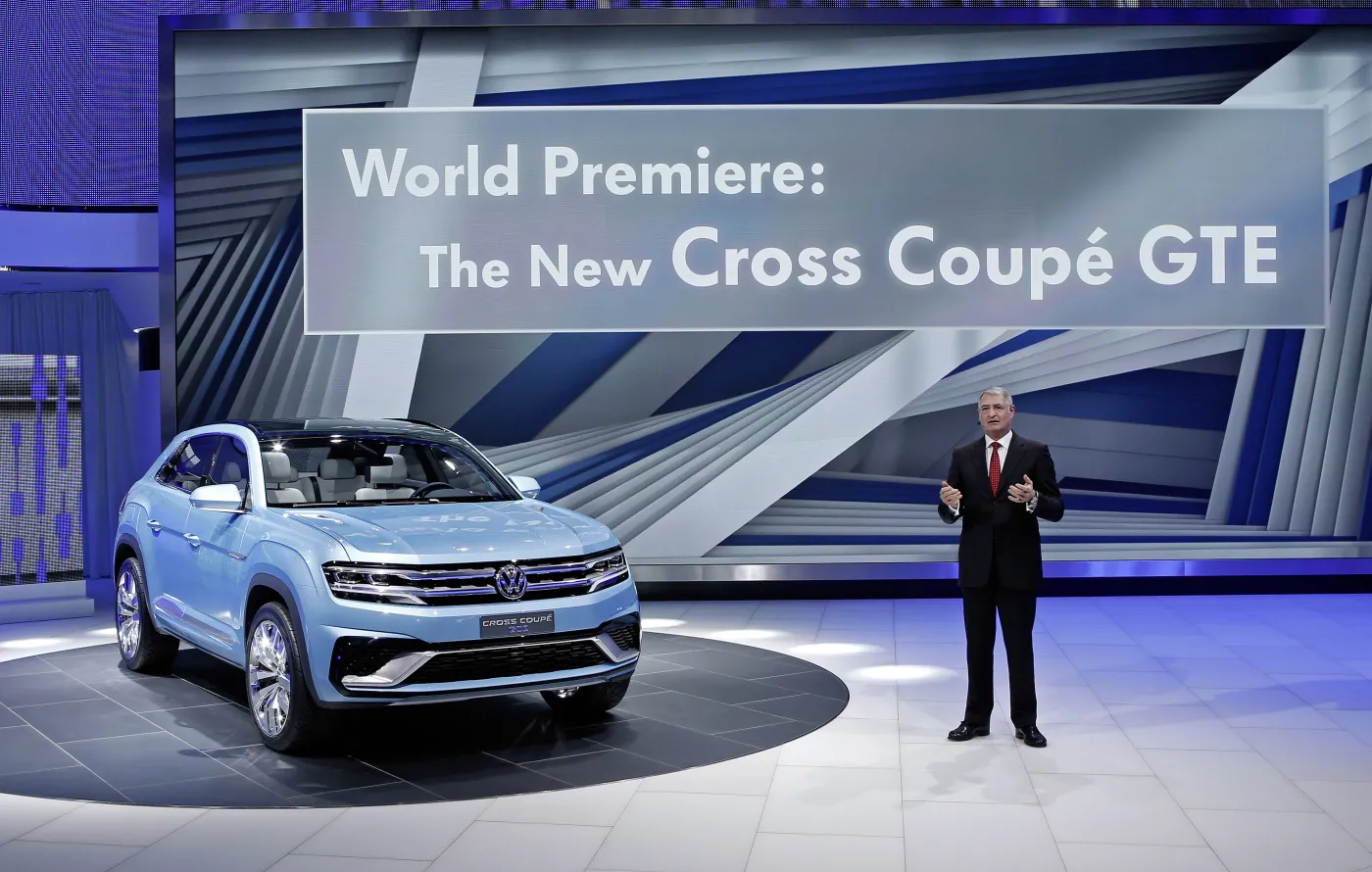 7297770-volkswagen-cross-coupe-gte.jpg