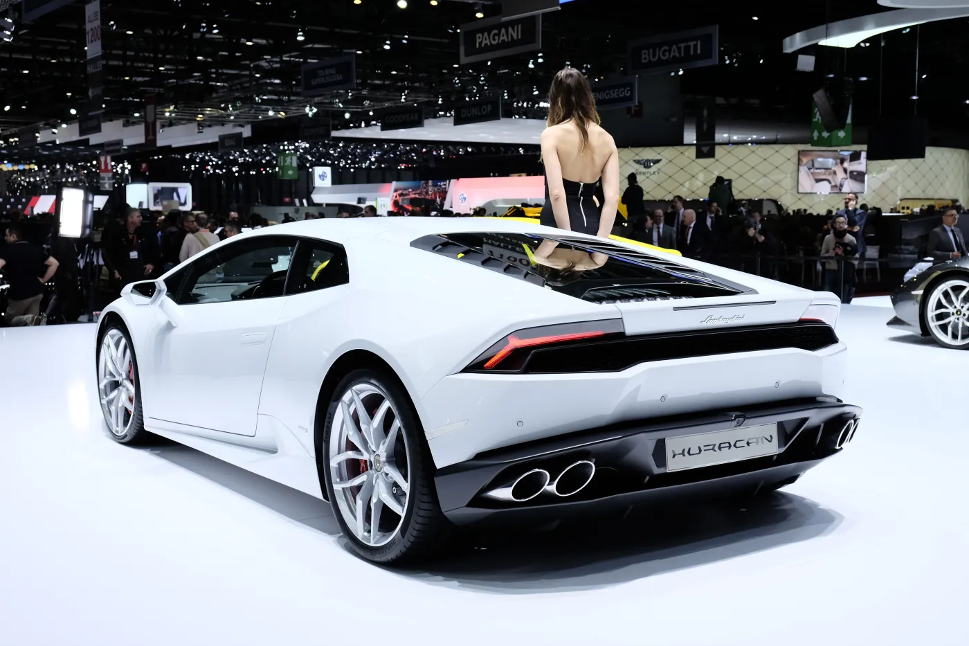 6327787-lamborghini-huracan-lp-610-4.jpg