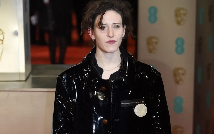 Mica Levi na gali BAFTA 2015