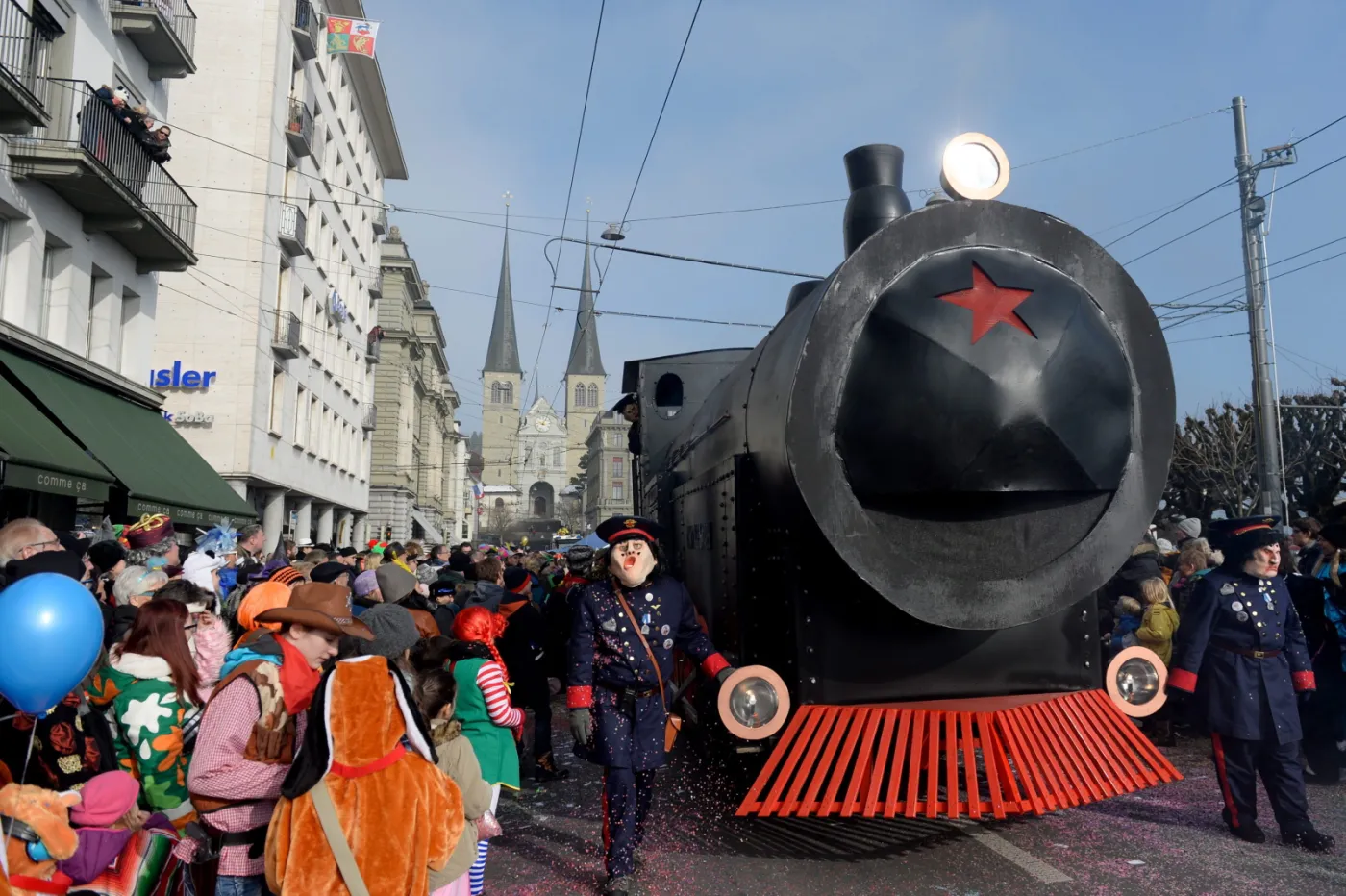7419902-karnawal-szwajcaria-lucerna.jpg