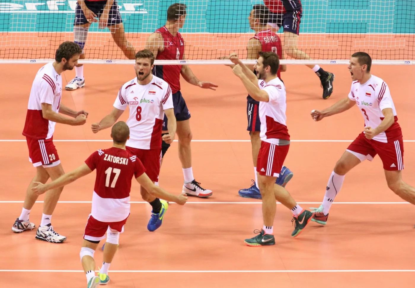 7943911-reprezentanci-polski-od-lewej.jpg