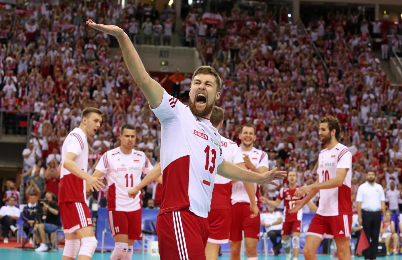 7944061-reprezentanci-polski-od-lewej.jpg