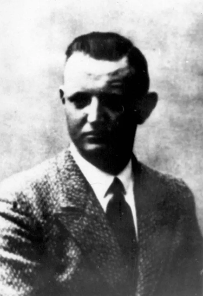 6625757-kaci-warszawy-ludwig-hahn-fot.jpg