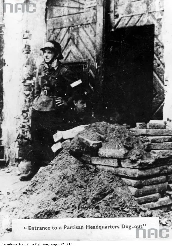 5472961-powstanie-warszawskie-1944.jpg