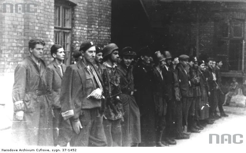 5472986-powstanie-warszawskie-1944.jpg