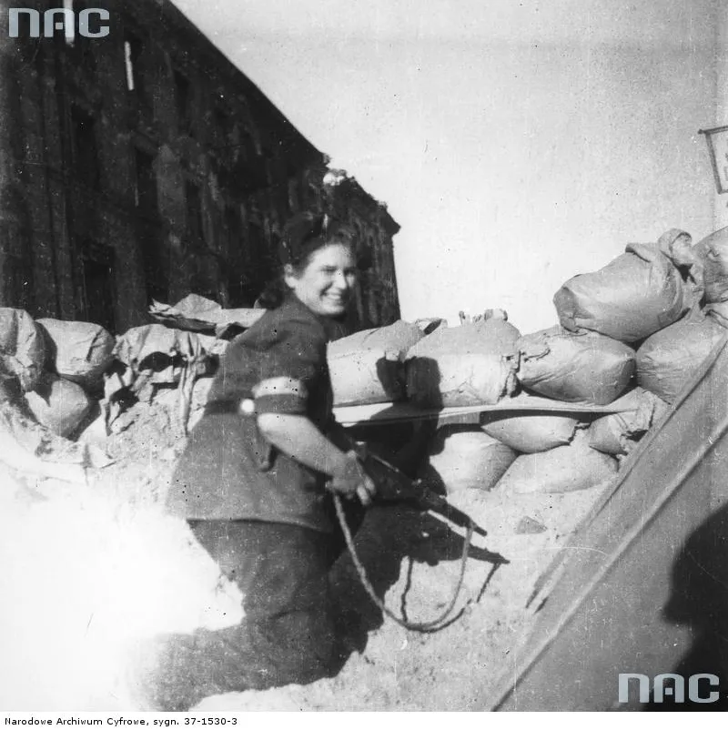 5473425-powstanie-warszawskie-1944.jpg