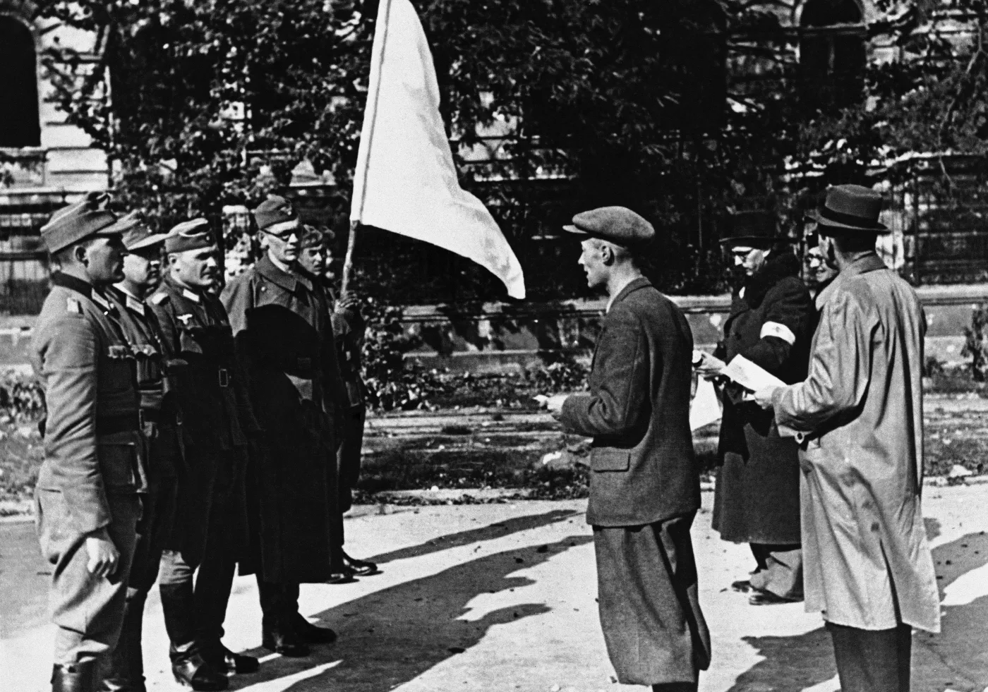 5473787-powstanie-warszawskie-1944.jpg