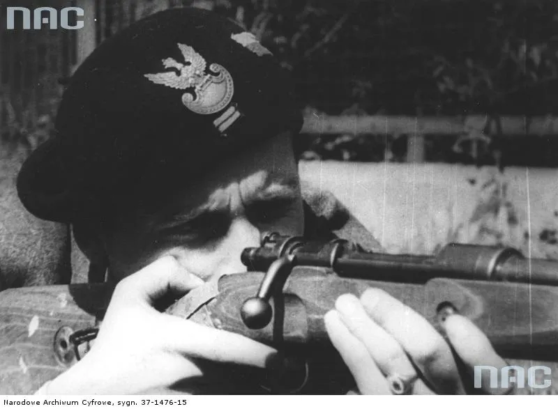 5473229-powstanie-warszawskie-1944.jpg