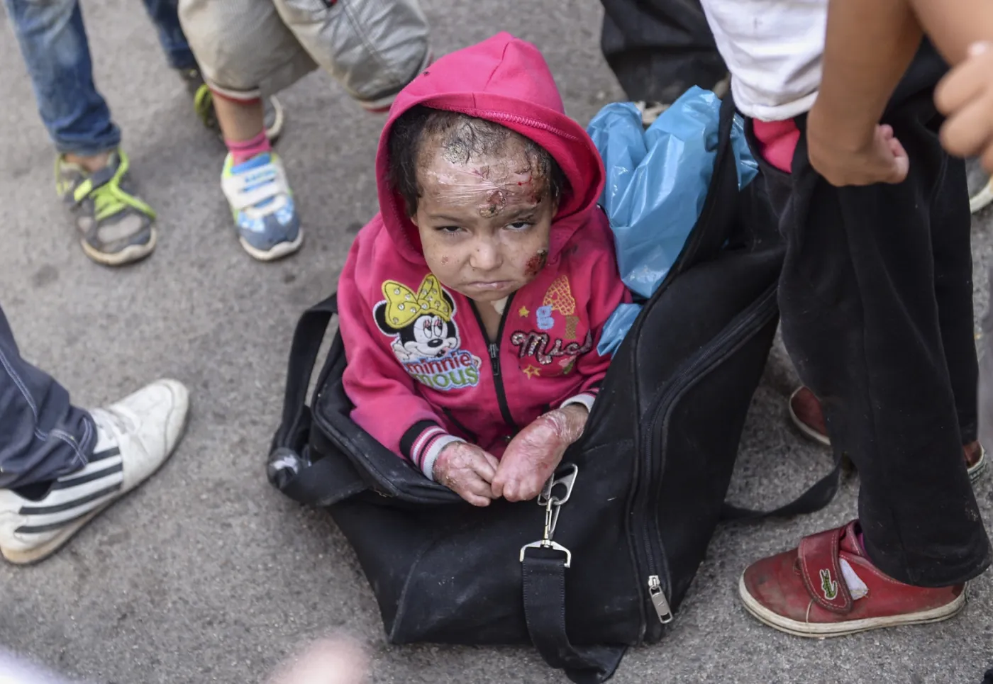 8053284-nielegalni-imigranci-w-syrii.jpg