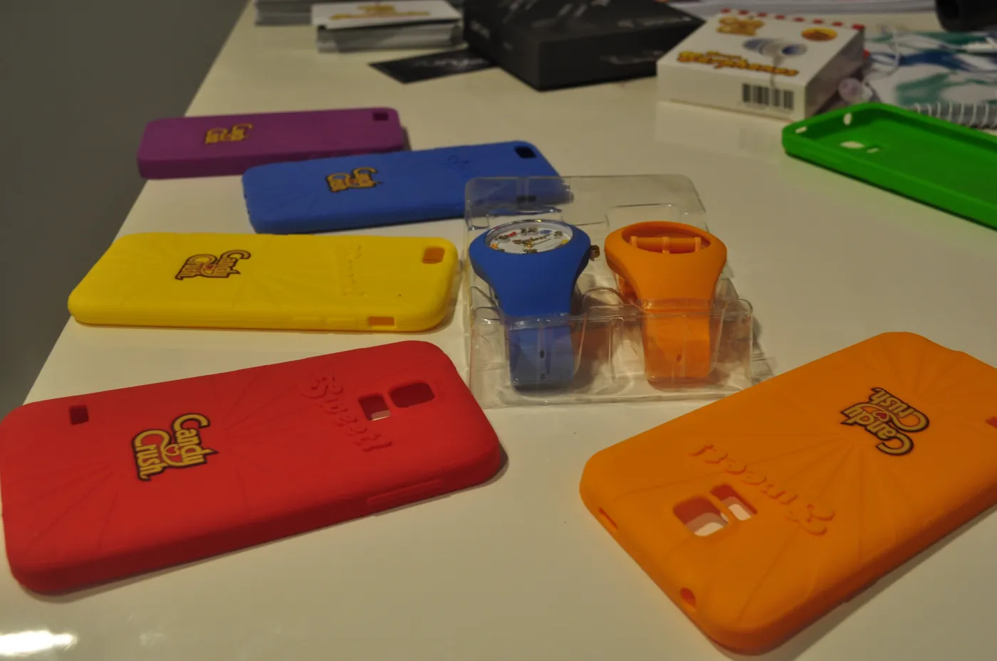 8175136-pachnace-etui-do-smartfona.jpg