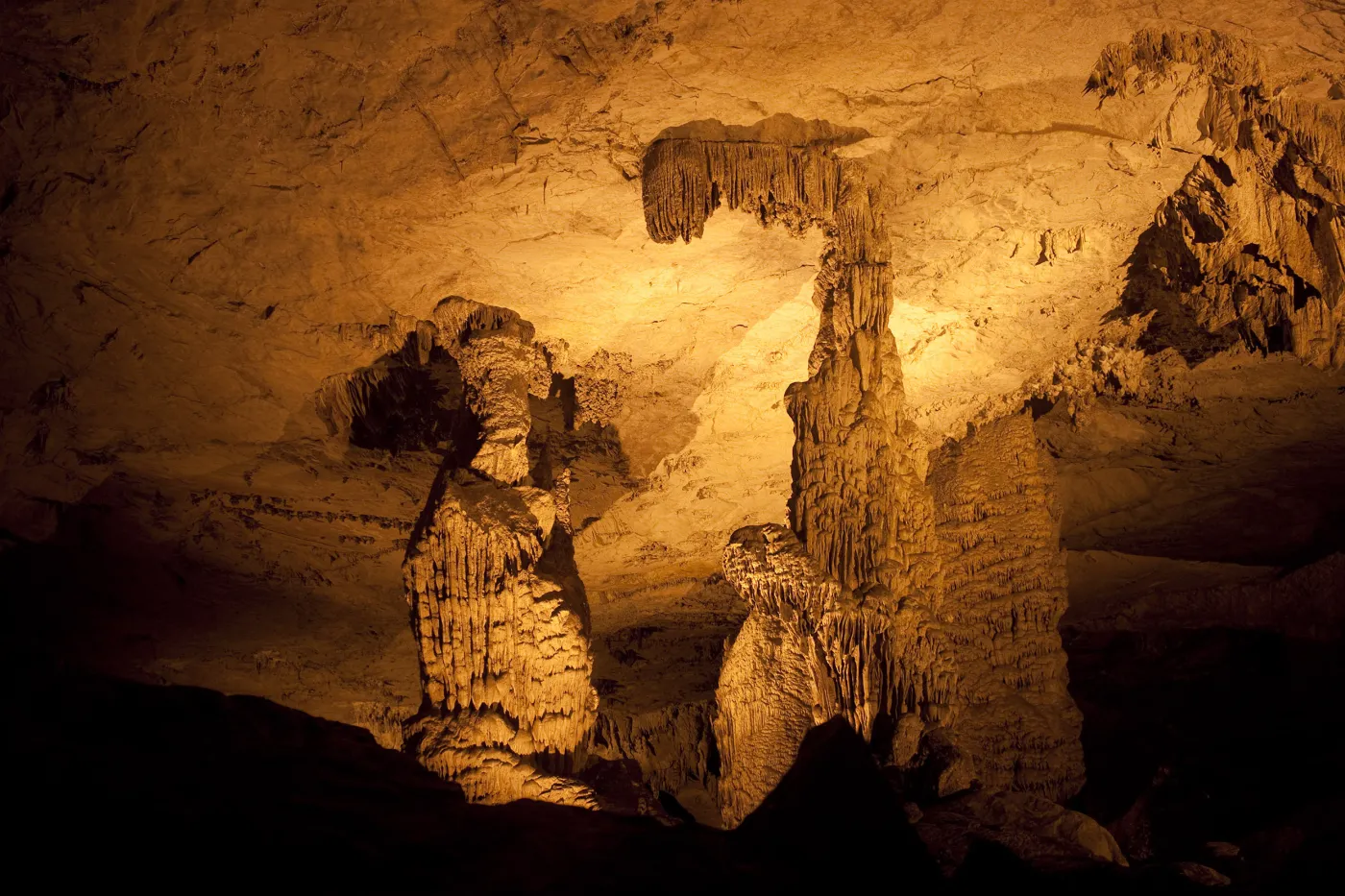 7877460-jaskinia-w-tham-kong-lo-laos.jpg
