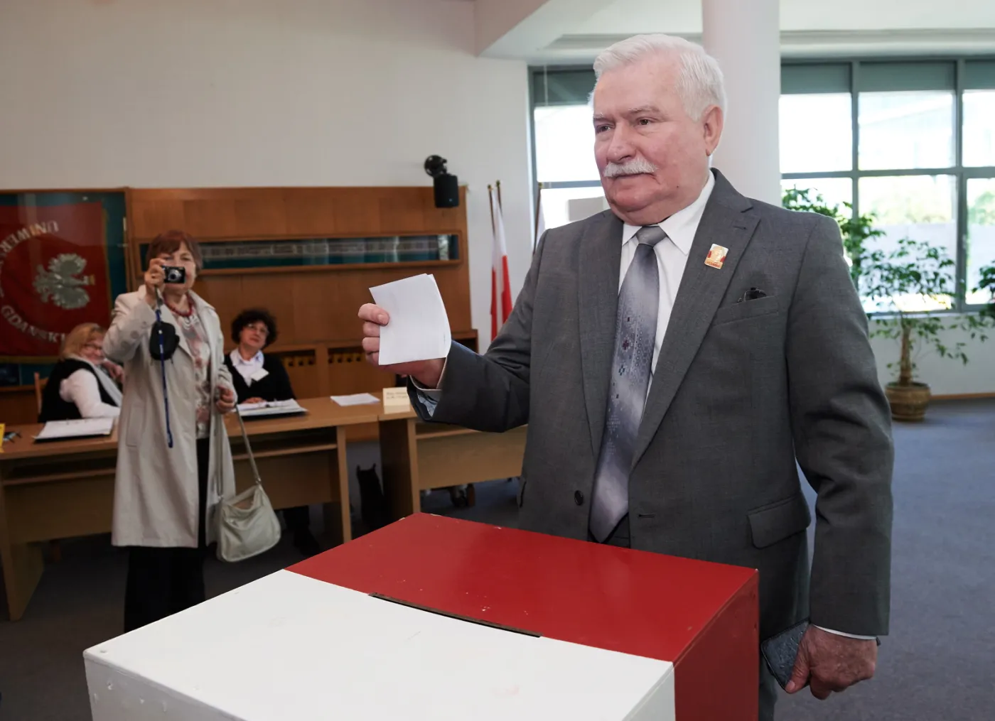 7802531-byly-prezydent-rp-legendarny.jpg