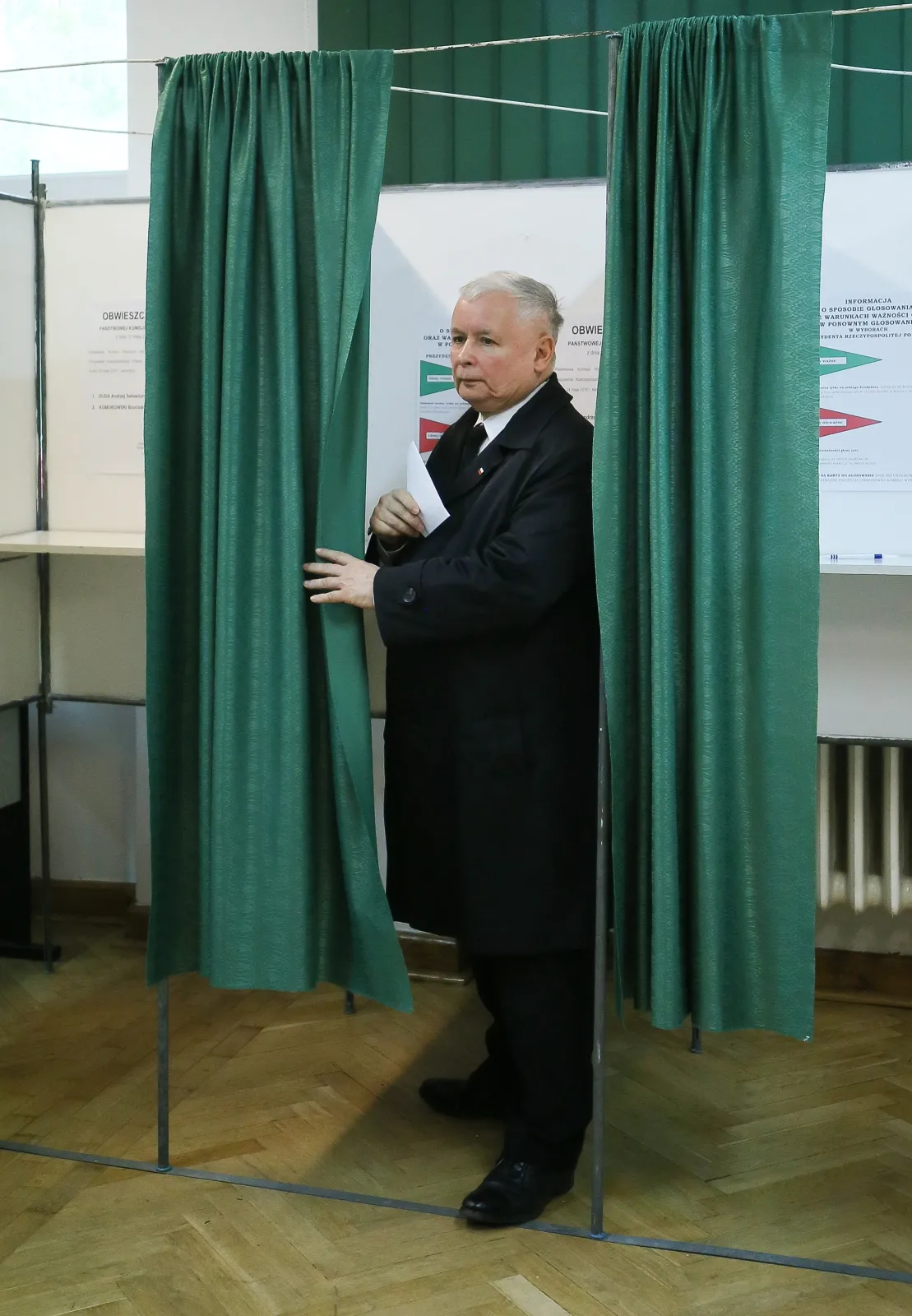 7802831-prezes-pis-jaroslaw-kaczynski.jpg