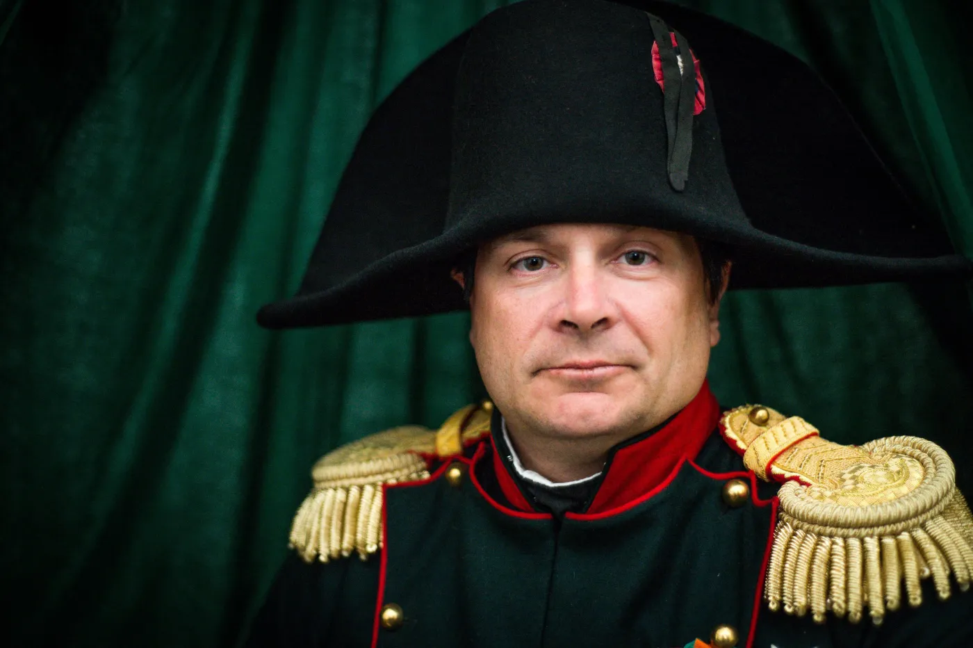 Frank Samson, odgrywający rolę Napoleona