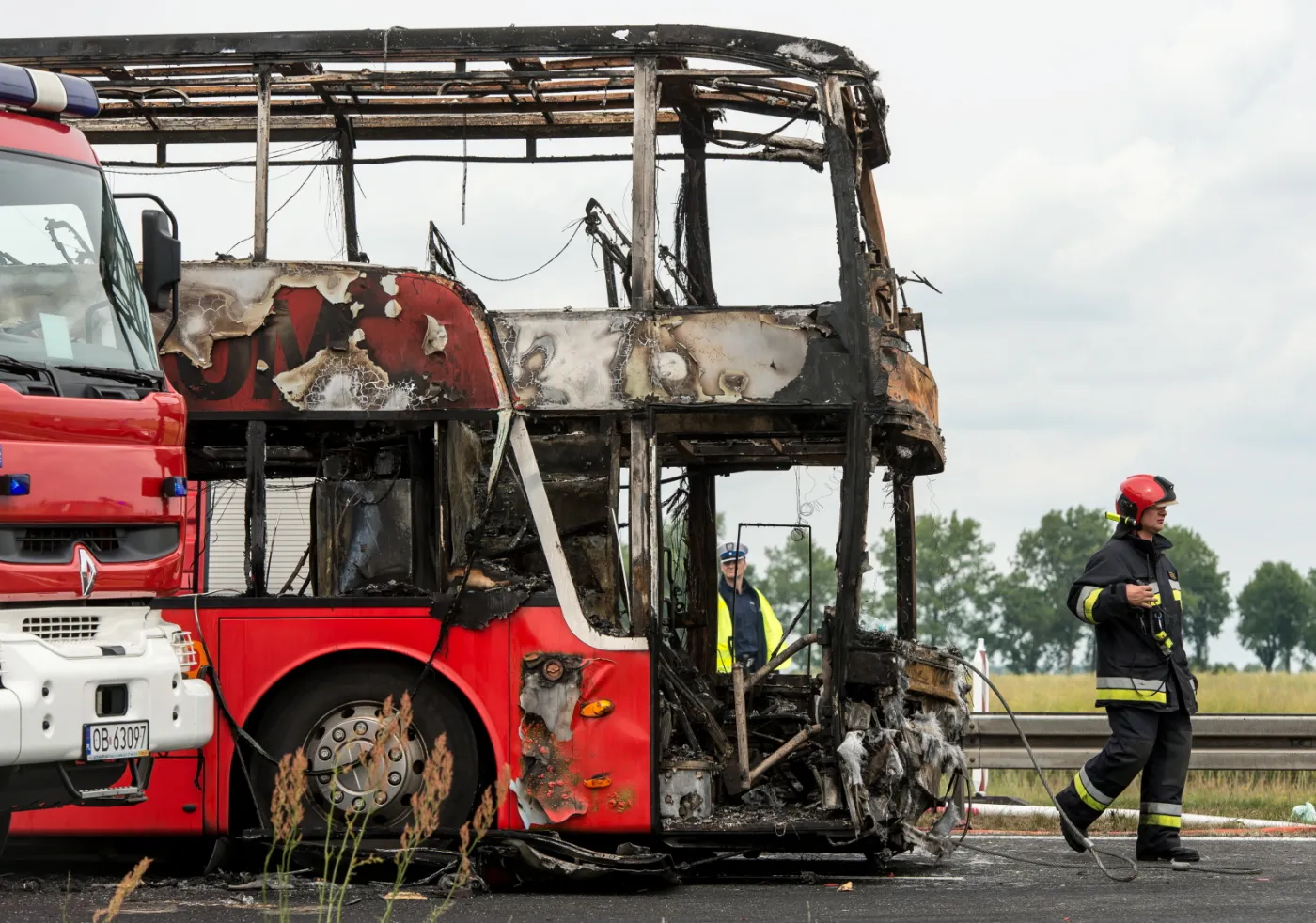7903508-karambol-na-autostradzie-a4.jpg