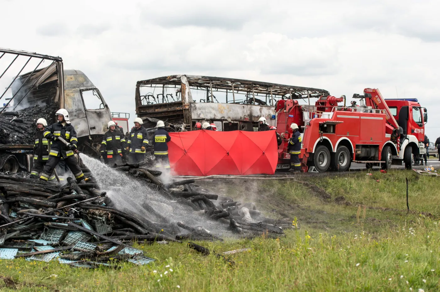 7903748-karambol-na-autostradzie-a4.jpg