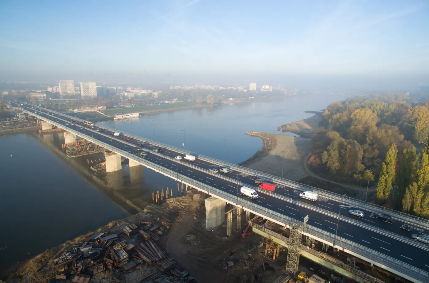 8367767-most-lazienkowski-warszawa.jpg