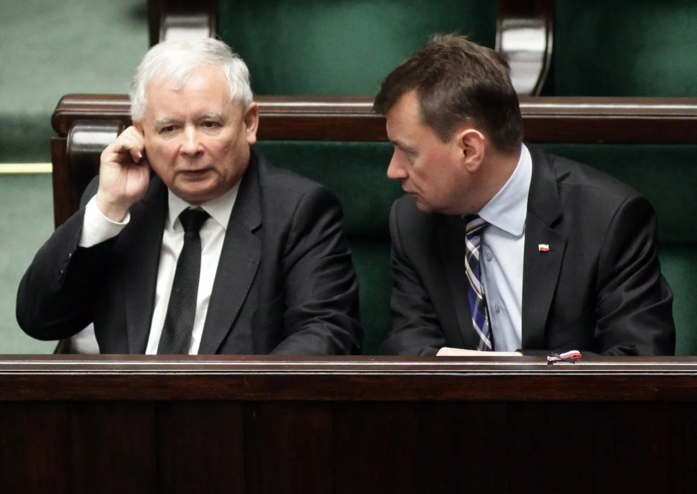 Jarosław Kaczyński i Mariusz Błaszczak w ławach sejmowych
