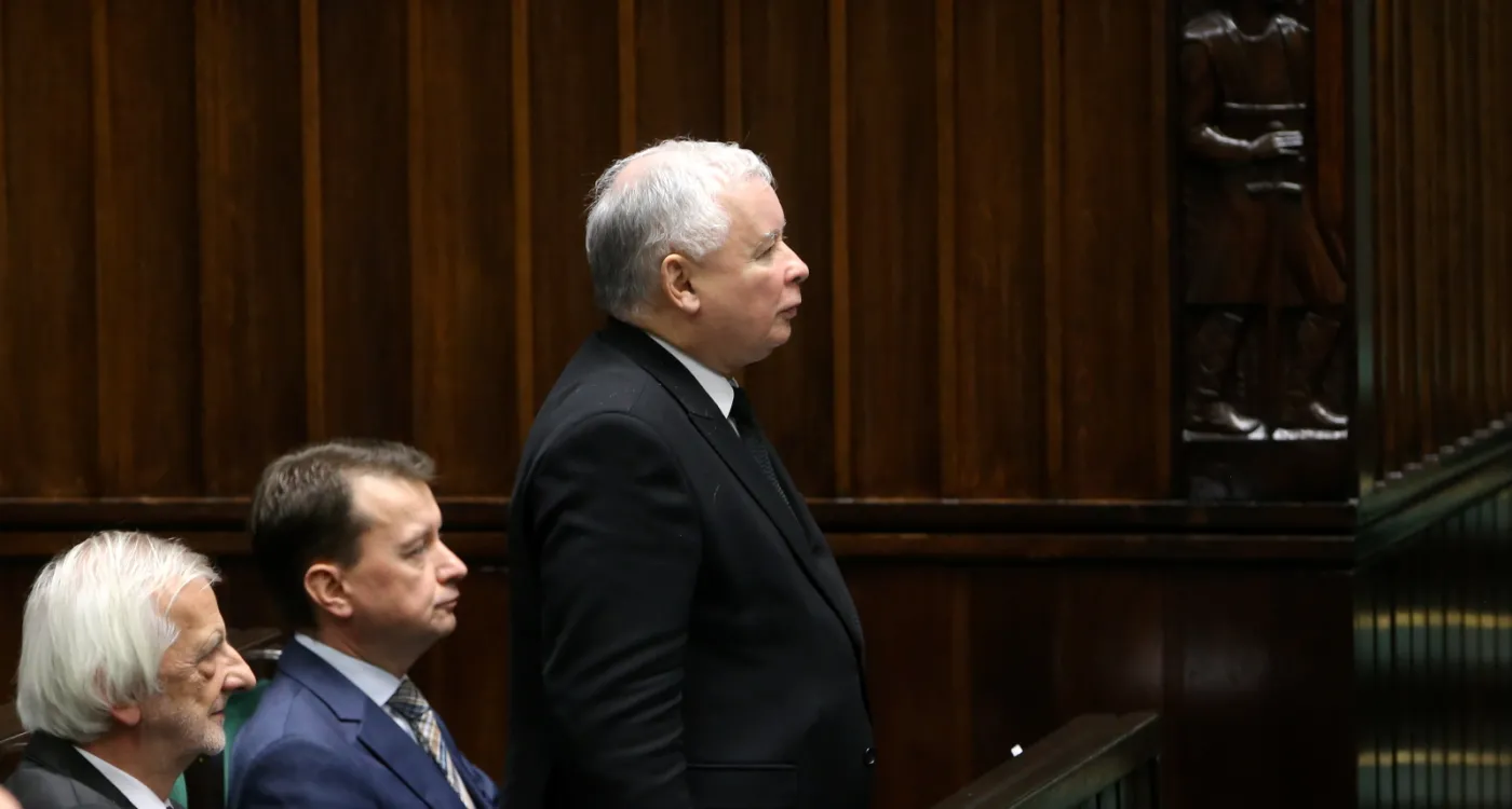 8410832-prezes-pis-jaroslaw-kaczynski.jpg