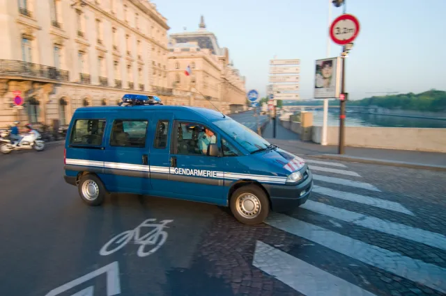 Zakładnicy we francuskim Roubaix. Akcja policji w dzielnicy powiązanej z islamizmem