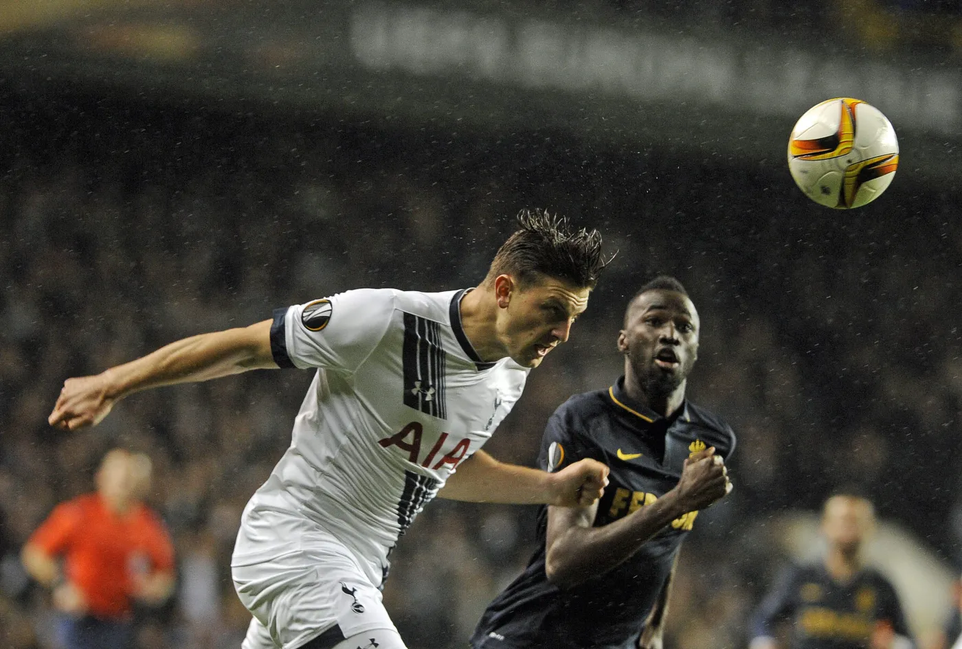 Kevin Wimmer i Lacina Traore 