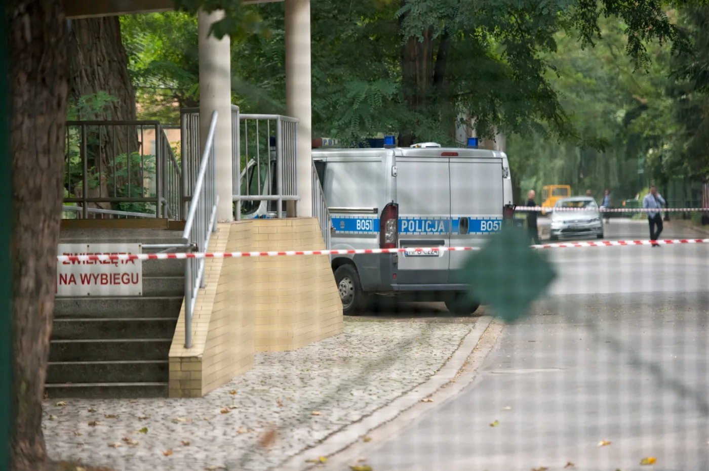 8216224-tragedia-we-wroclawskim-zoo.jpg