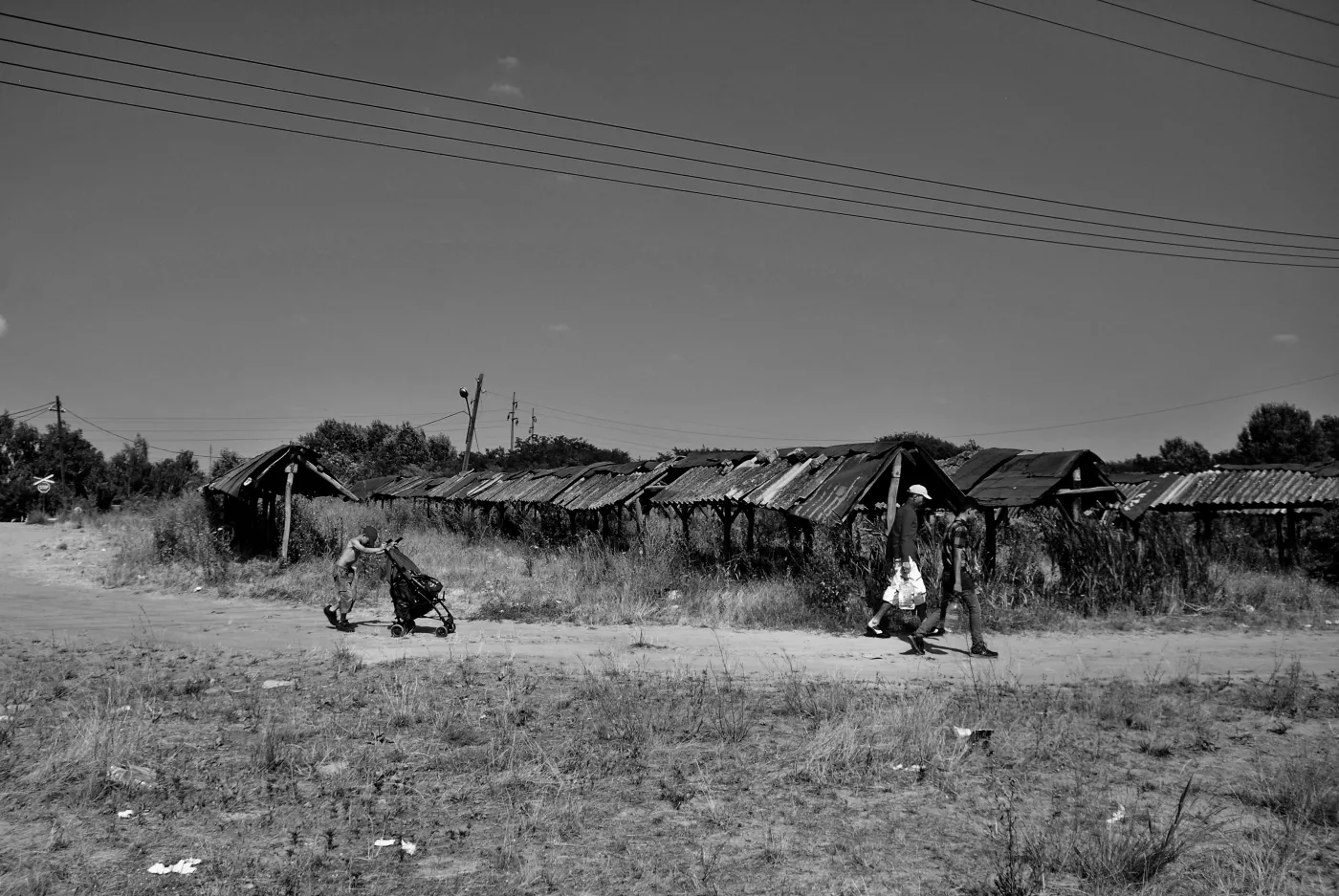 8326990-uchodzcy-w-suboticy-serbia.jpg