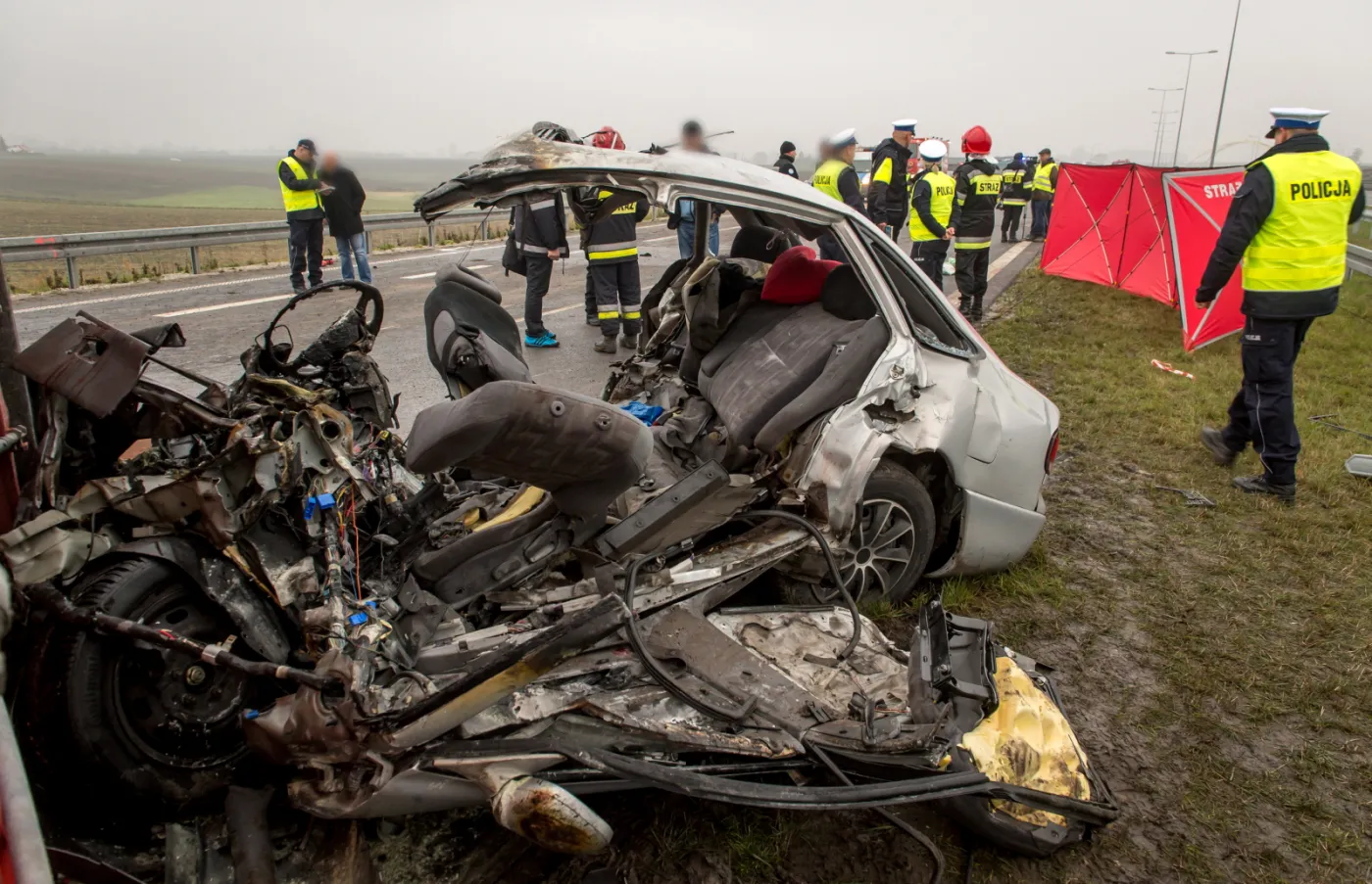 8342138-wypadek-na-autostradzie-a1.jpg