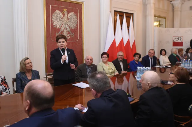 Wyjazdowe posiedzenie klubu PiS. Przybyli: posłowie, senatorowie, ministrowie rządu PiS [AKTUALIZACJA]