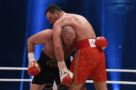 Władimri Kliczko i Tyson Fury