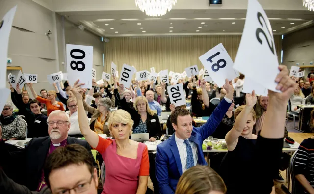 Norweski kościół luterański zgodził się na małżeństwa homoseksualne