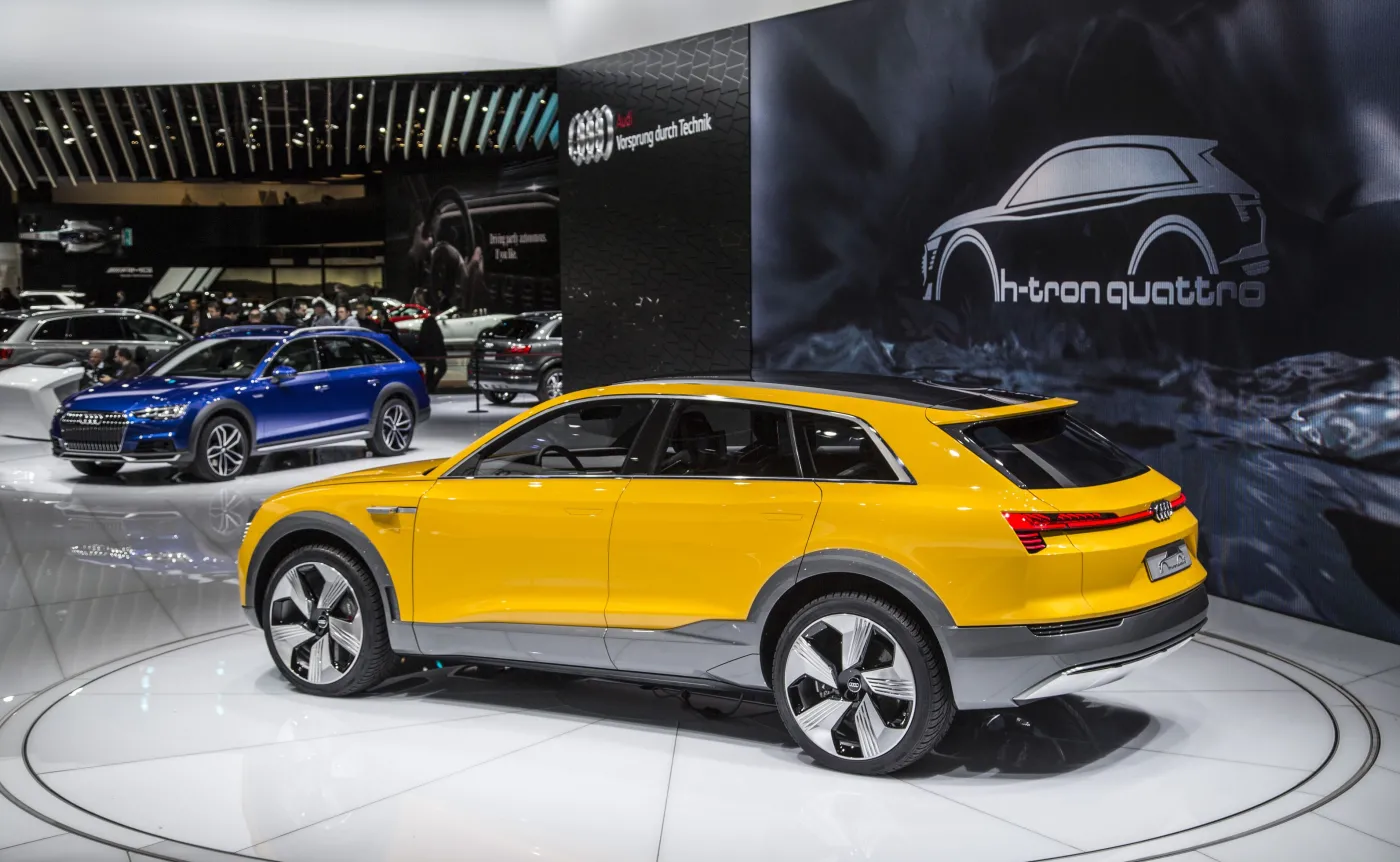8647296-audi-h-tron-quattro-concept.jpg