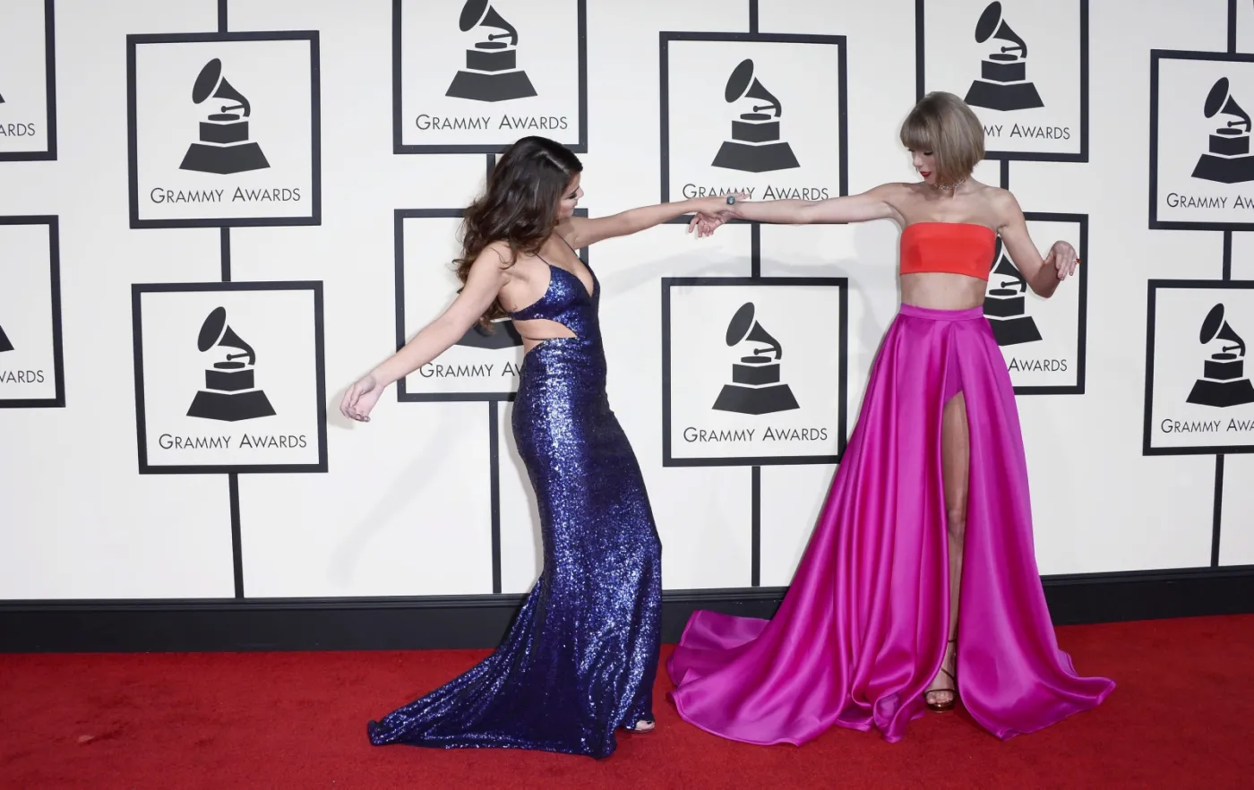 8742795-selena-gomez-i-taylor-swift.jpg