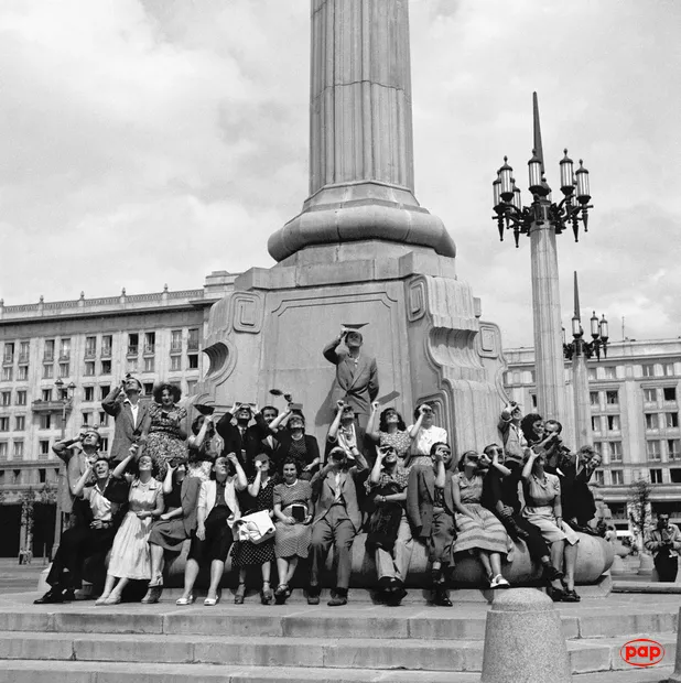 8746486-warszawa-30-czerwca-1954-fot.png