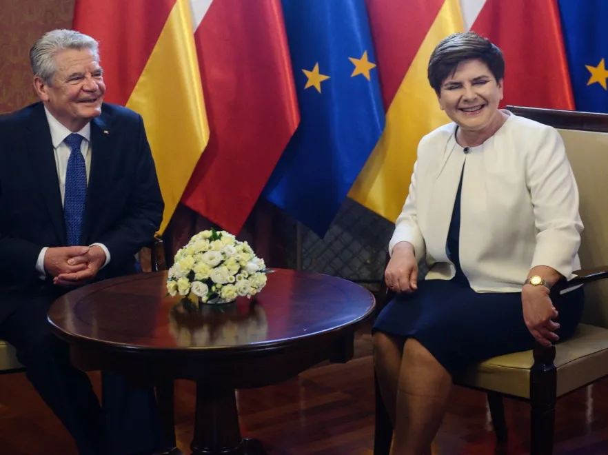 9190259-beata-szydlo-joachim-gauck.jpg
