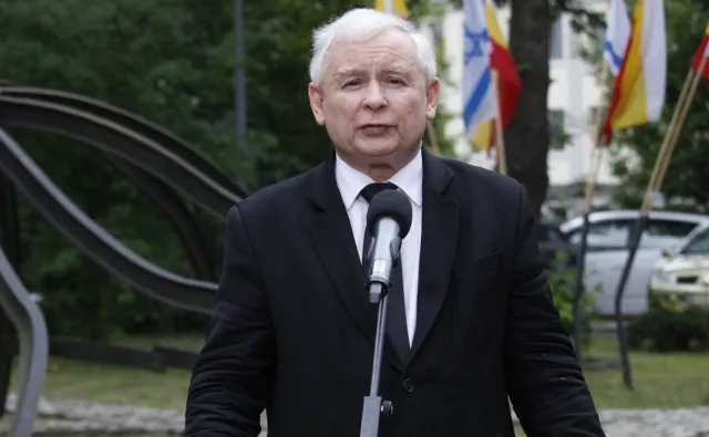 Kaczyński: Tusk ponosi bezpośrednią odpowiedzialność za Brexit. ODPOWIEDŹ szefa Rady Europejskiej