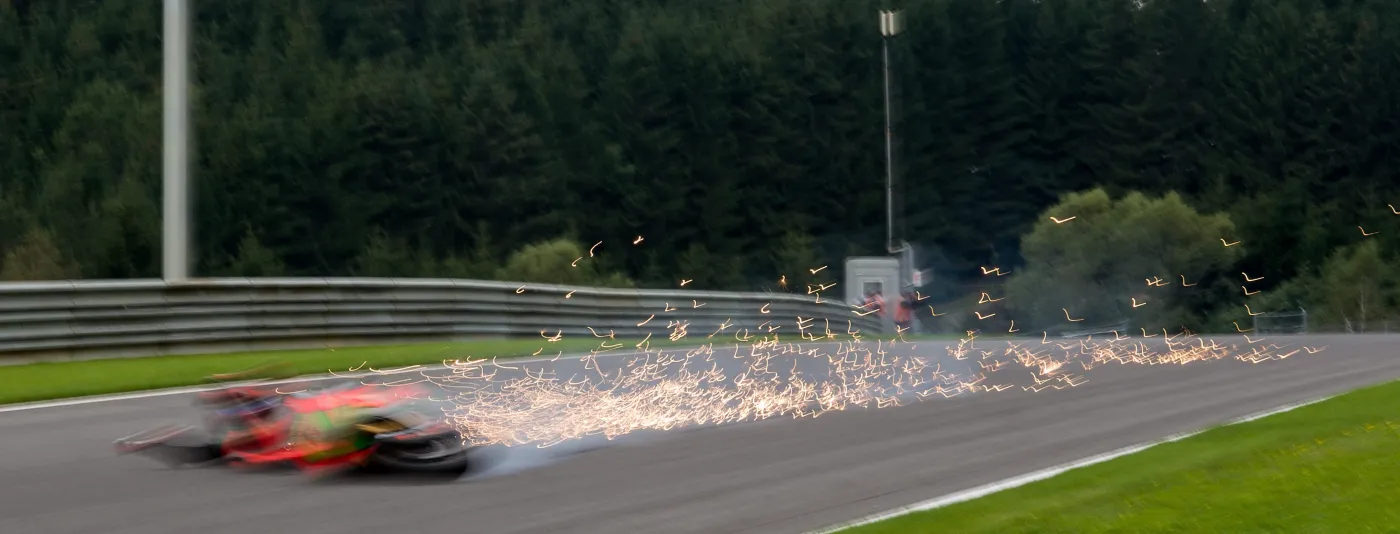 9359156-stefan-bradl-wylozyl-sie-na.jpg