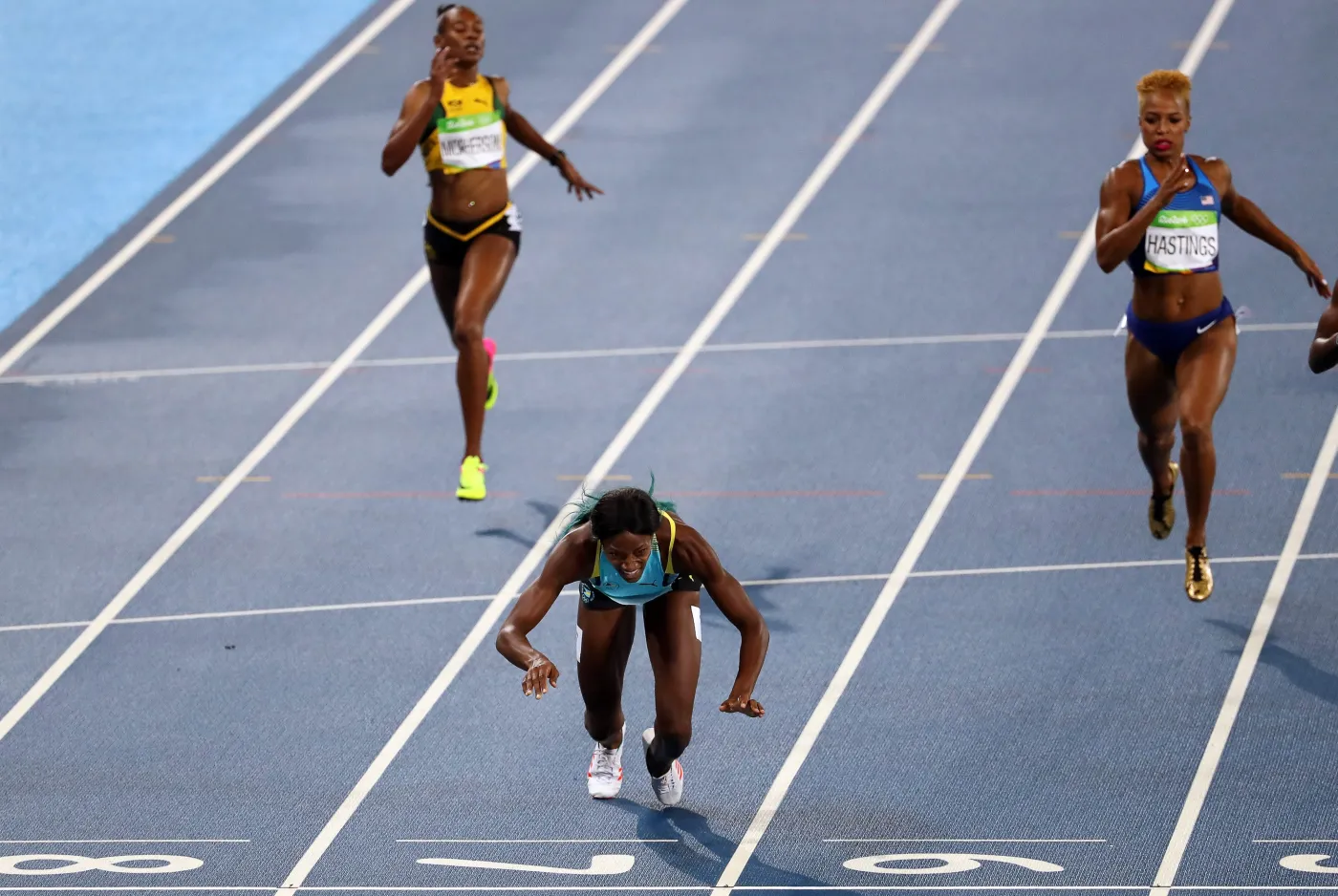 9368718-shaunae-miller-rzucila-sie-na.jpg