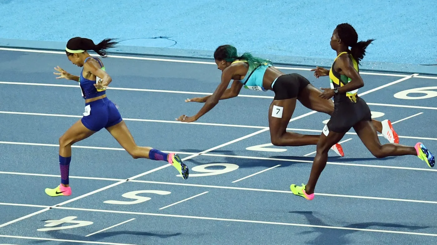 9368750-shaunae-miller-rzucila-sie-na.jpg