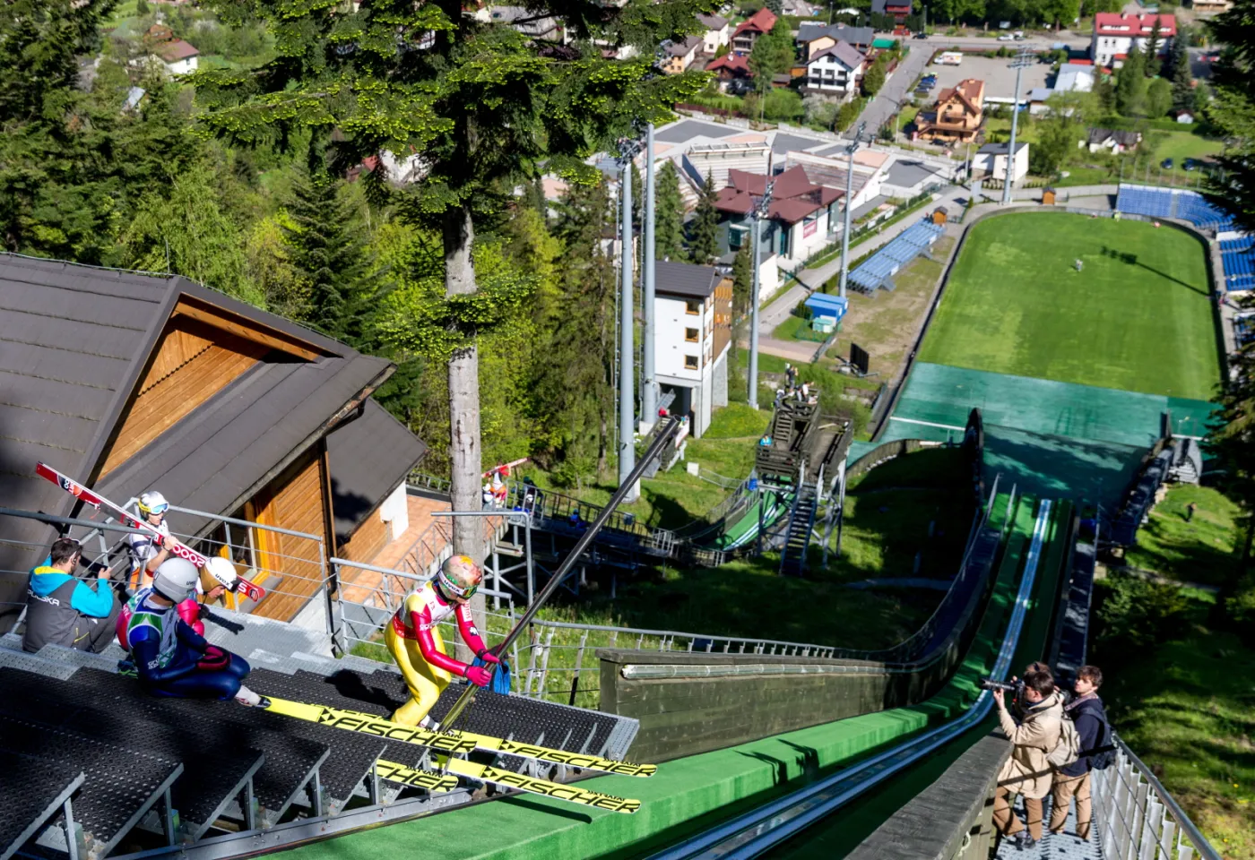 9032983-stoch-skakal-pod-okiem-nowego.jpg