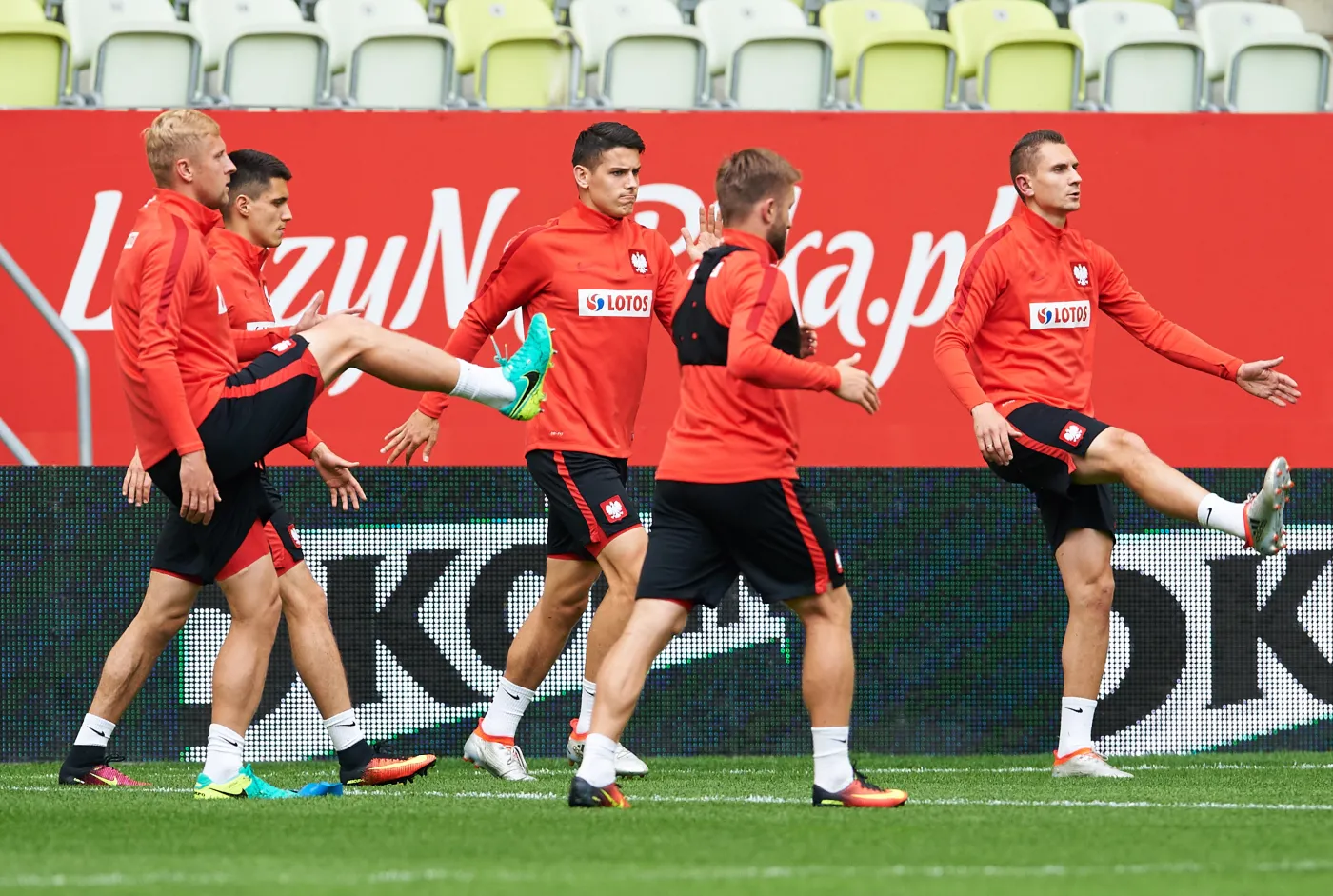 Kamil Glik (L), Bartosz Kapustka (2L), Mariusz Stępiński (C), Jakub Błaszczykowski (2P) i Artur Jędrzejczyk (P)