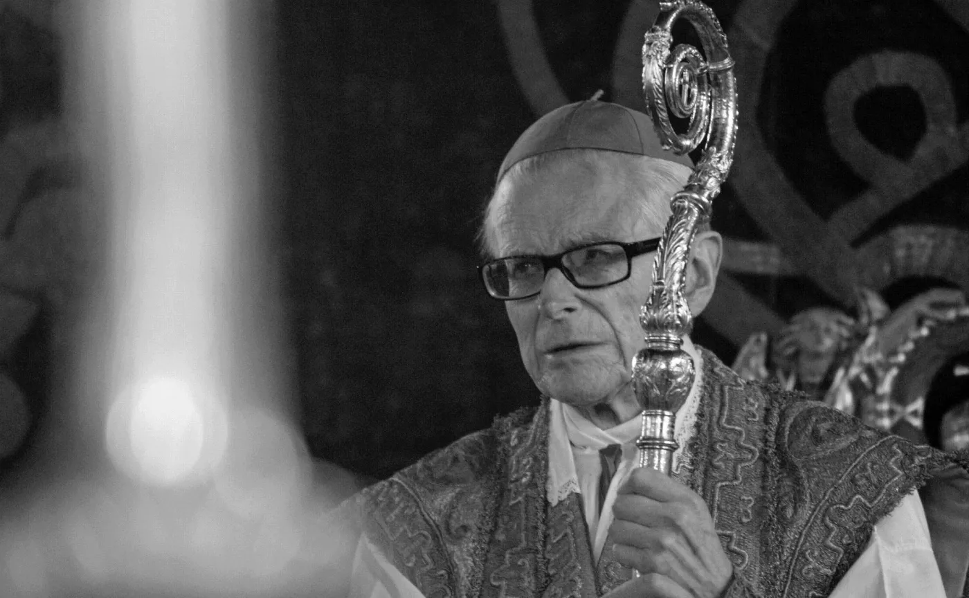 9572890-kardynal-franciszek-macharski.jpg