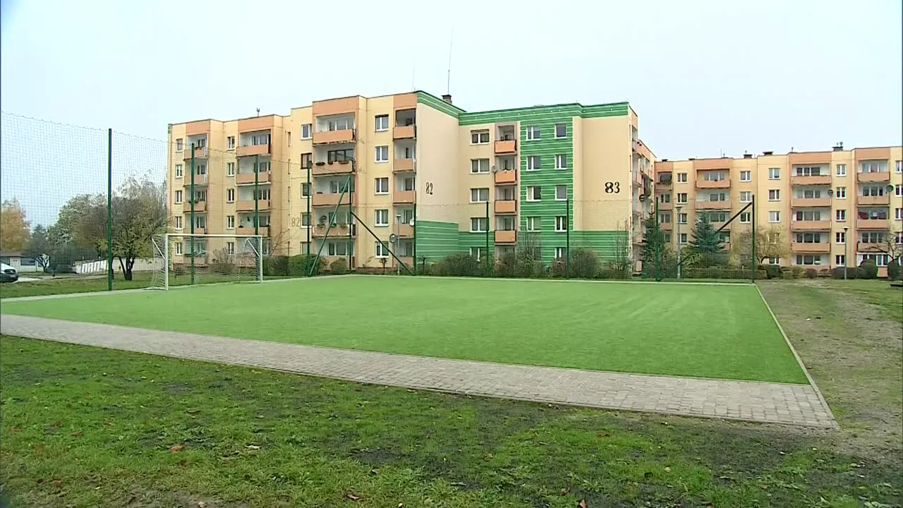 Boisko na kieleckim osiedlu