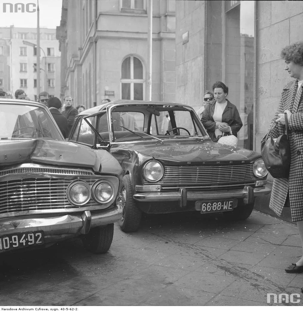 9412016-wypadki-drogowe-w-stylu-retro.jpg