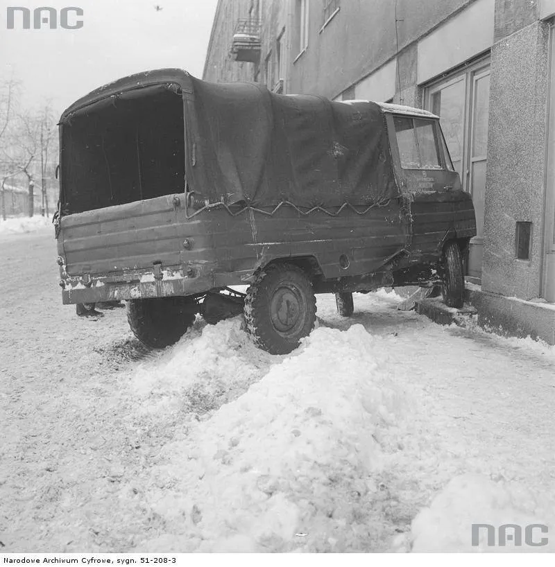 9412294-wypadki-drogowe-w-stylu-retro.jpg