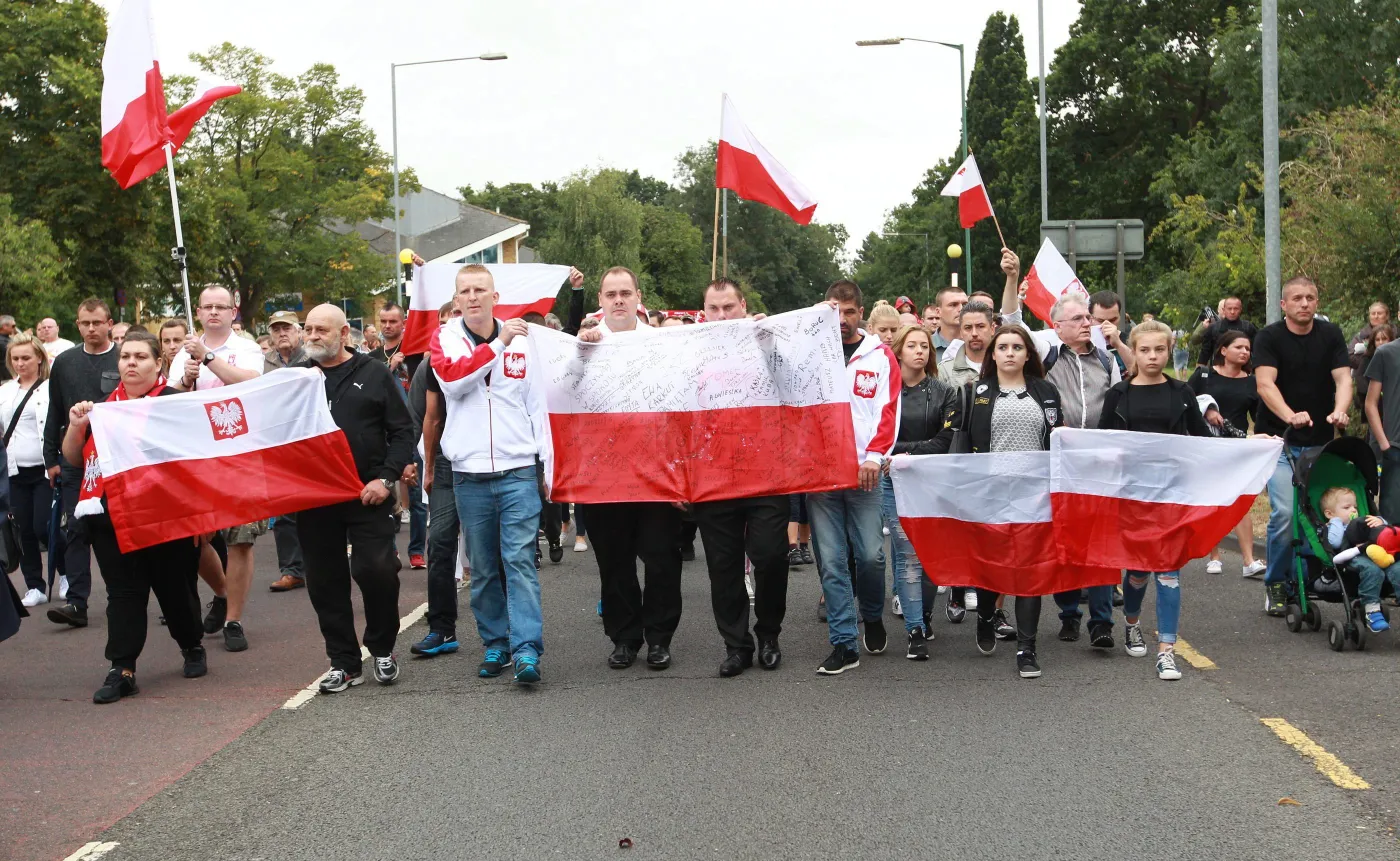 Marsz pamięci w Harlow, gdzie zamordowany został Polak