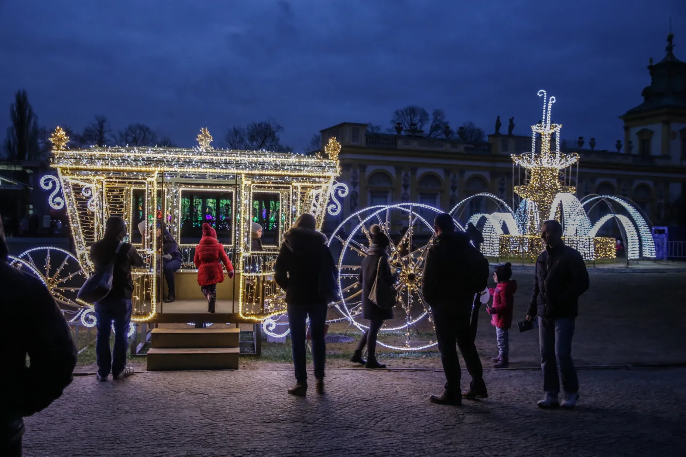 9966039-v-krolewski-festiwal-swiatla.jpg