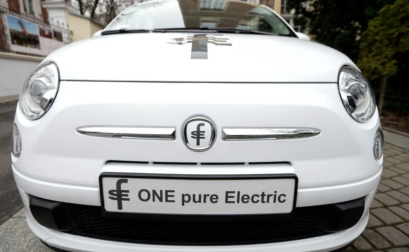 9997516-fse-01-samochod-elektryczny-z.jpg