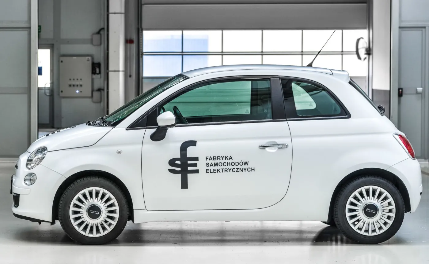9997676-fse-01-samochod-elektryczny-z.jpg