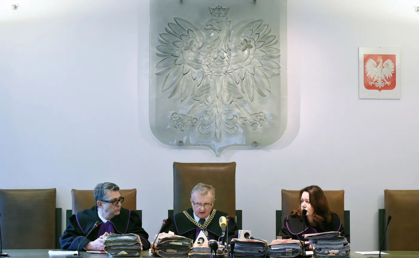 Sędziowie Sądu Apelacyjnego, od lewej Marek Motuk, Adam Wrzosek i Ewa Jethon podczas rozprawy